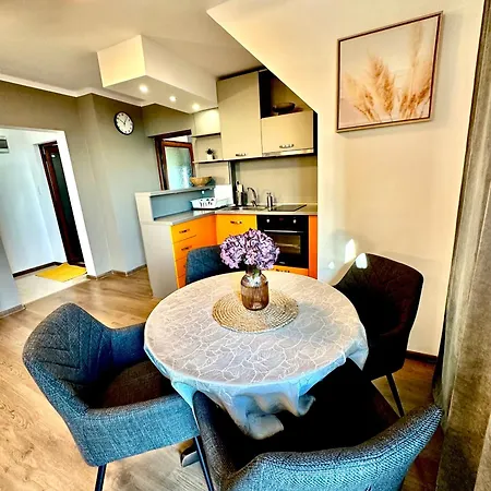 Panorama דירה מונטנה